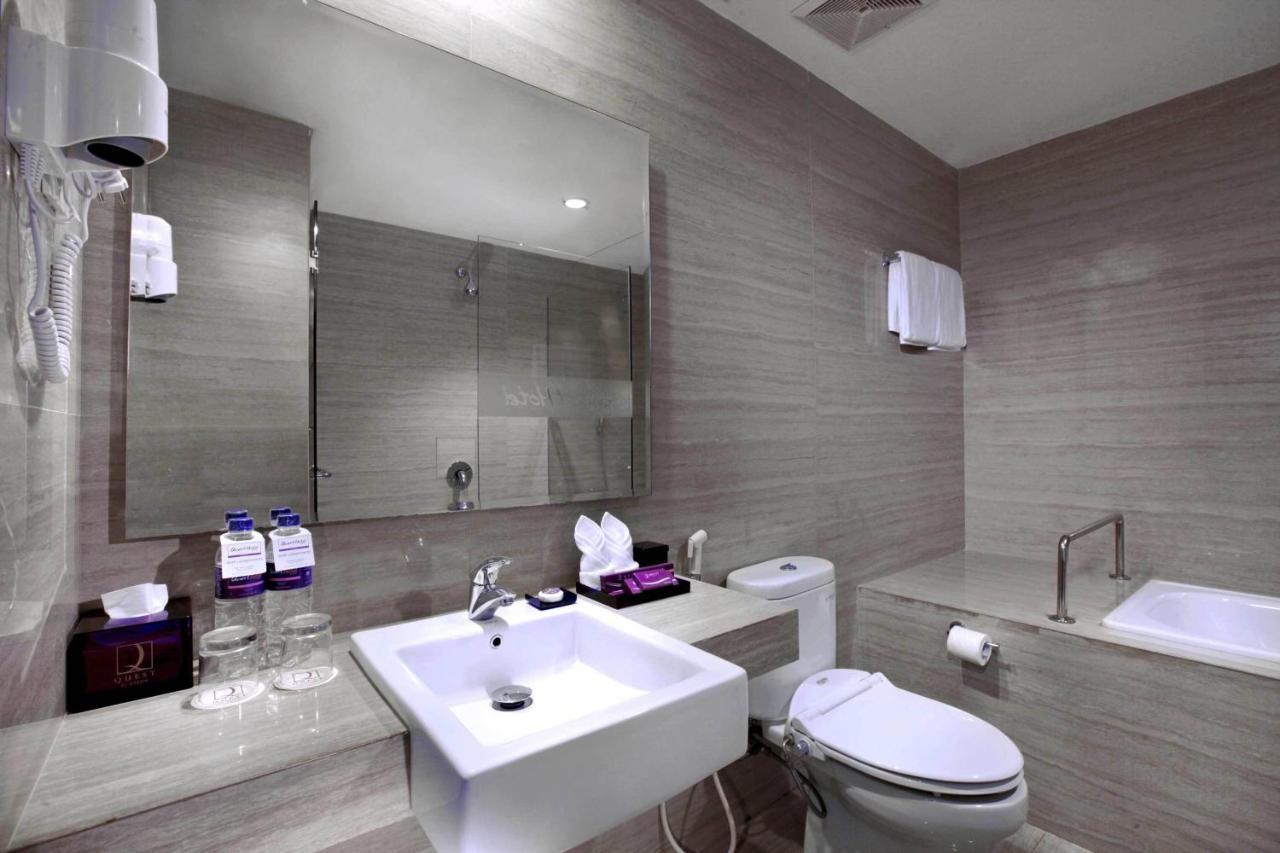 Quest Hotel Balikpapan By Aston Zewnętrze zdjęcie