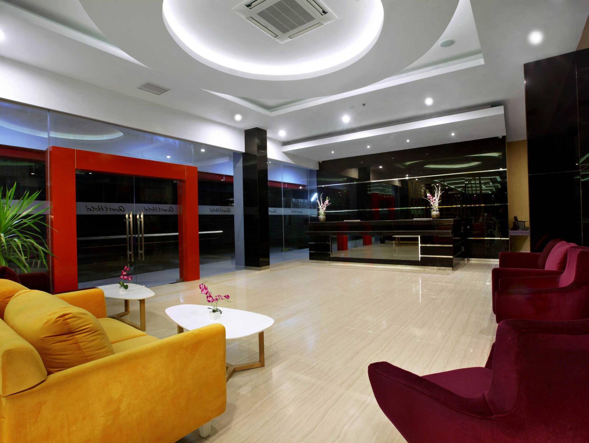 Quest Hotel Balikpapan By Aston Zewnętrze zdjęcie